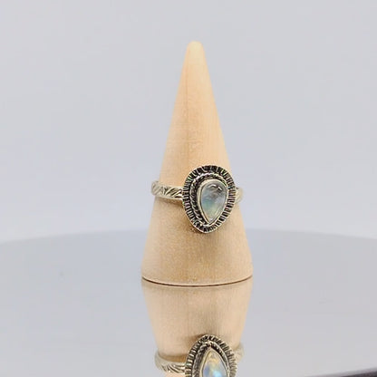 Flash Rainbow Moonstone Ring | Size 7.25