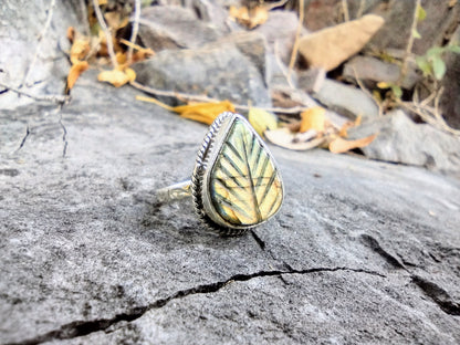 Carved Blue Labradorite Ring | Size 7.5