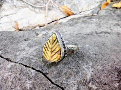 Carved Blue Labradorite Ring | Size 7.5